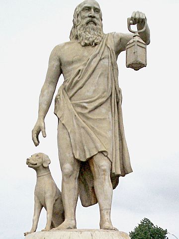 360px-Diogenes-statue-Sinop-enhanced